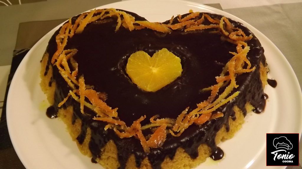 Tarta de almendra, naranja,