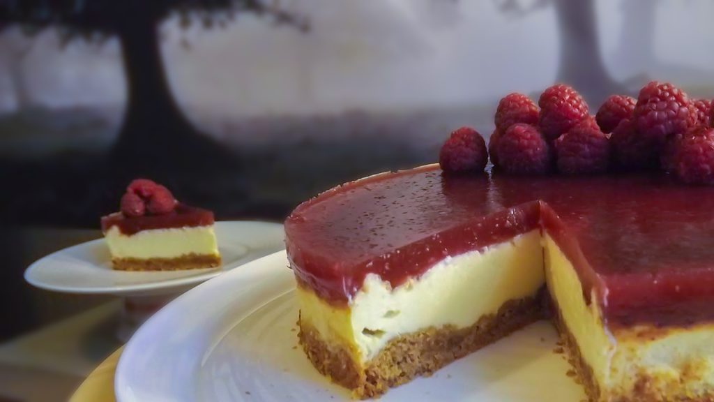 Pay de queso y frambuesas,