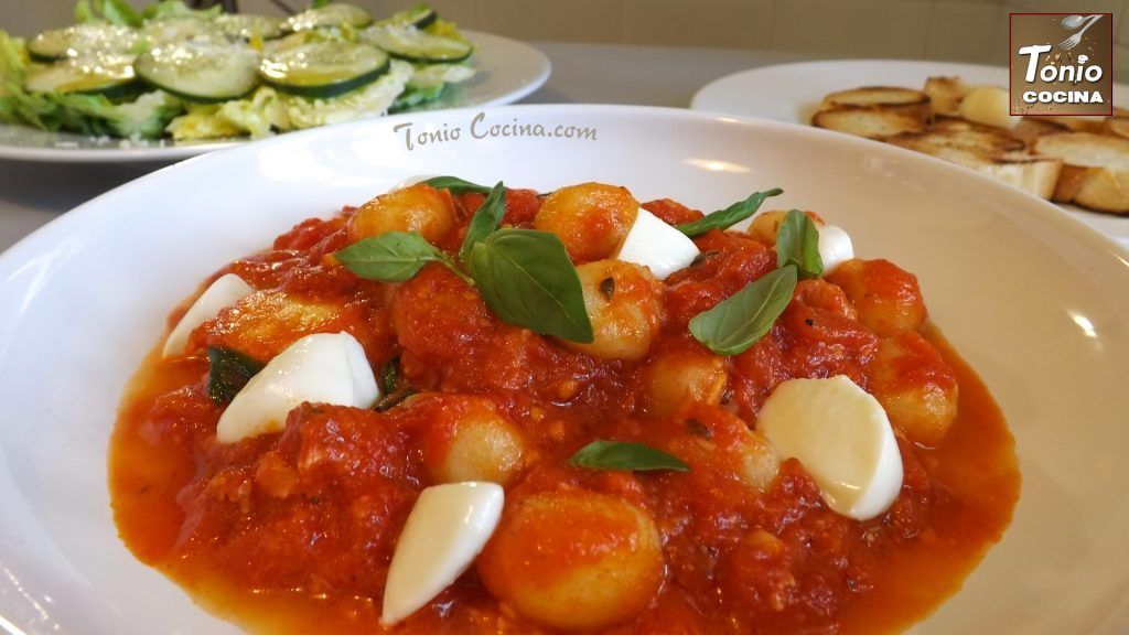 Noquis caprese,