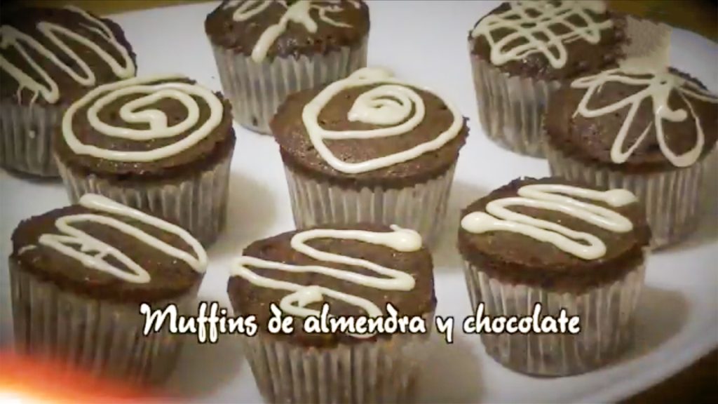 Muffins de almendra y chocolate, microondas,
