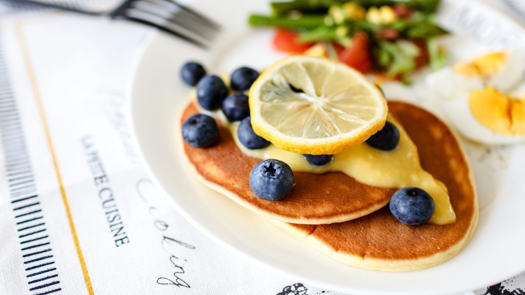 Crepes con arándanos